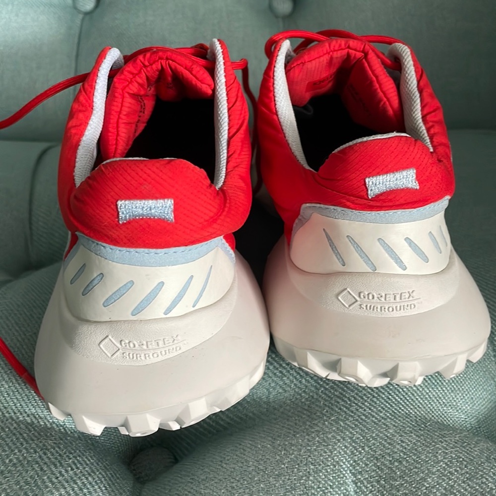 Camper Vibrant Red and White Sneakers only the price sticker I have remove - Picture 2 of 6